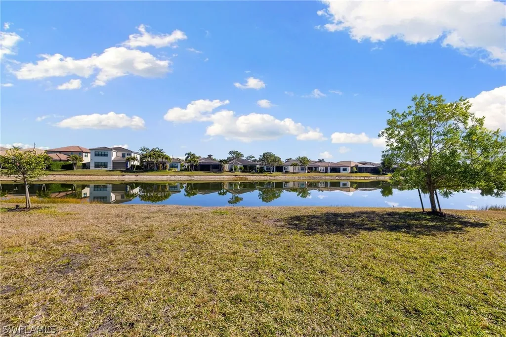 9258 Shadow Oak Lane Naples FL 34120