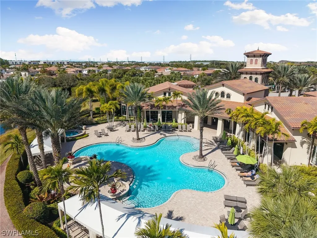 9258 Shadow Oak Lane Naples FL 34120