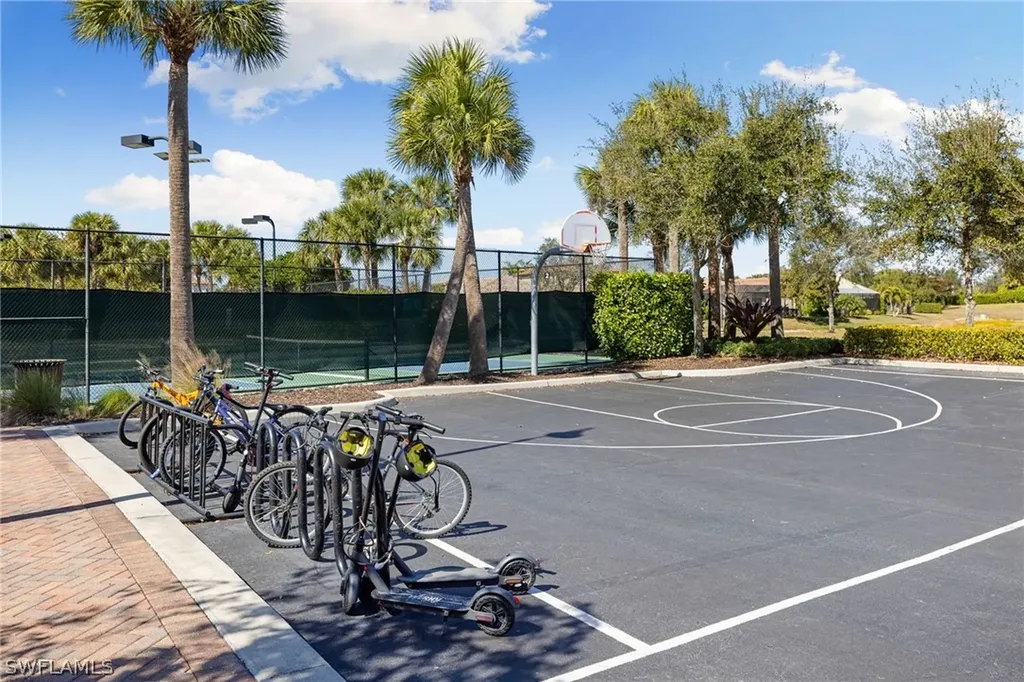 9258 Shadow Oak Lane Naples FL 34120