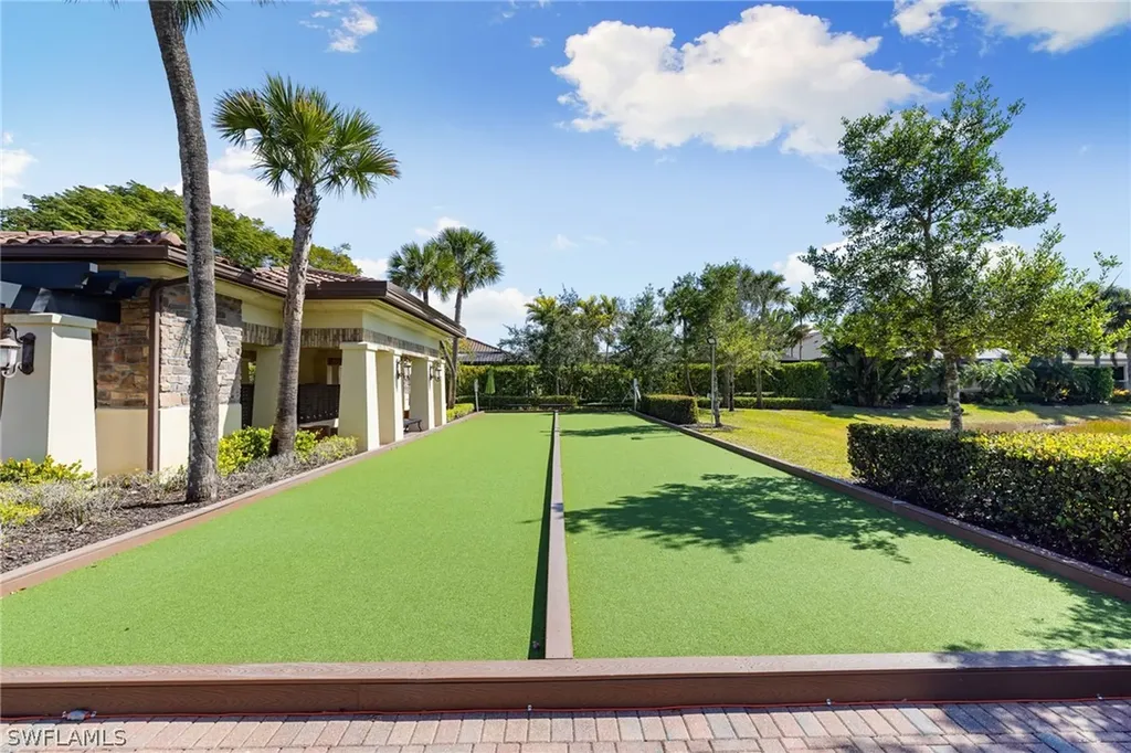 9258 Shadow Oak Lane Naples FL 34120