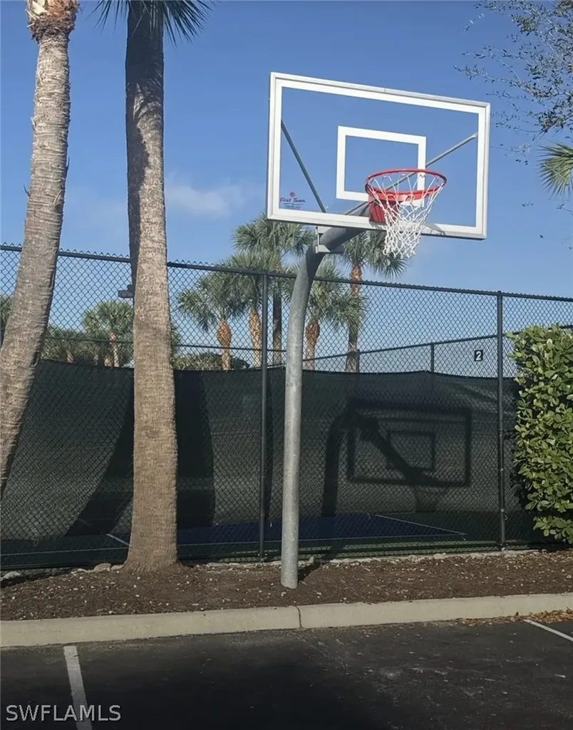 9258 Shadow Oak Lane Naples FL 34120