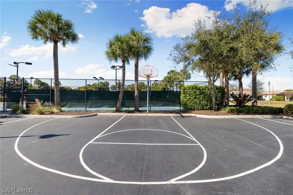 9258 Shadow Oak Lane Naples FL 34120