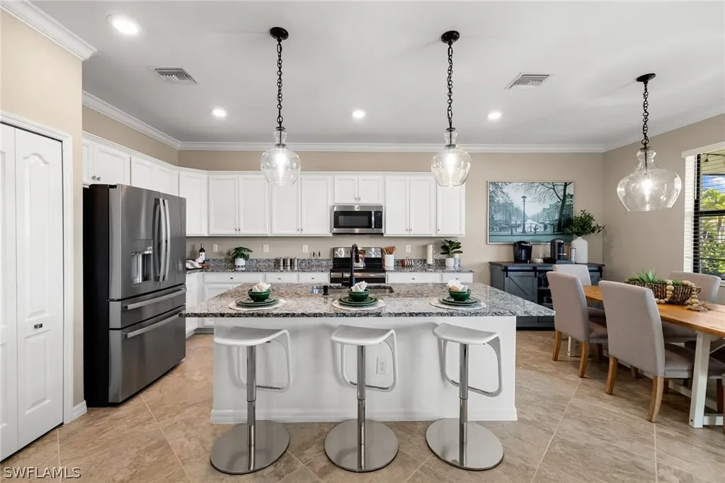 9258 Shadow Oak Lane Naples FL 34120