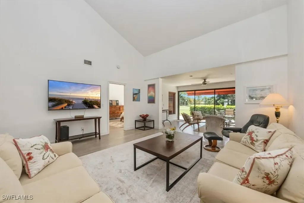 190 Bears Paw Trail Naples FL 34105