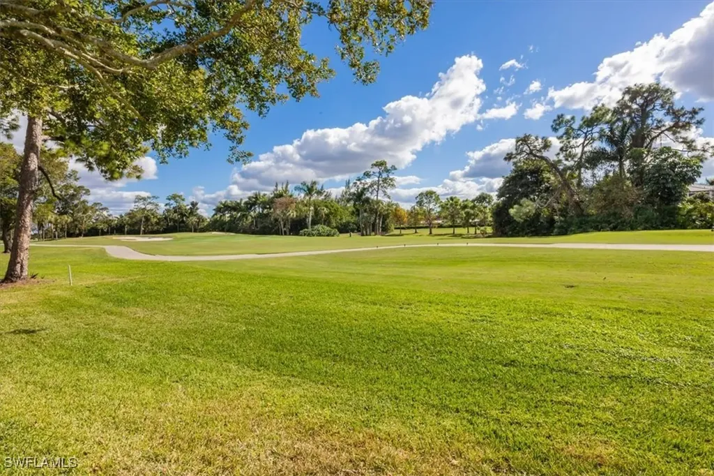 190 Bears Paw Trail Naples FL 34105