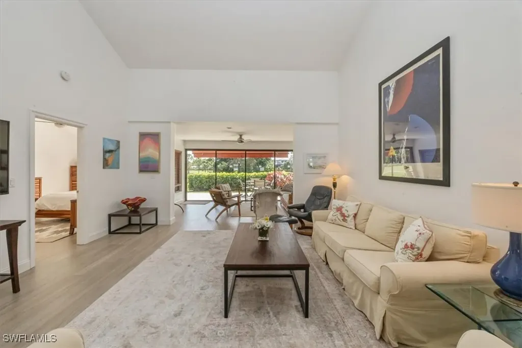 190 Bears Paw Trail Naples FL 34105