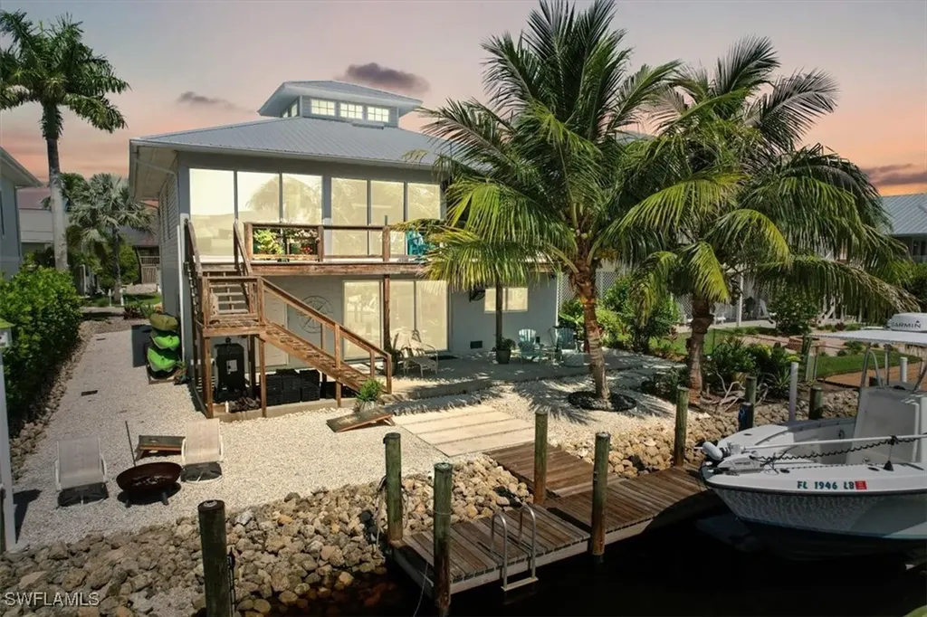 1282 Venetian Way Naples FL 34110