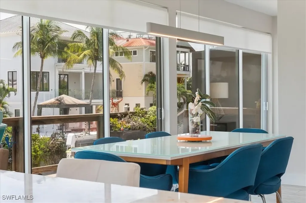 1282 Venetian Way Naples FL 34110