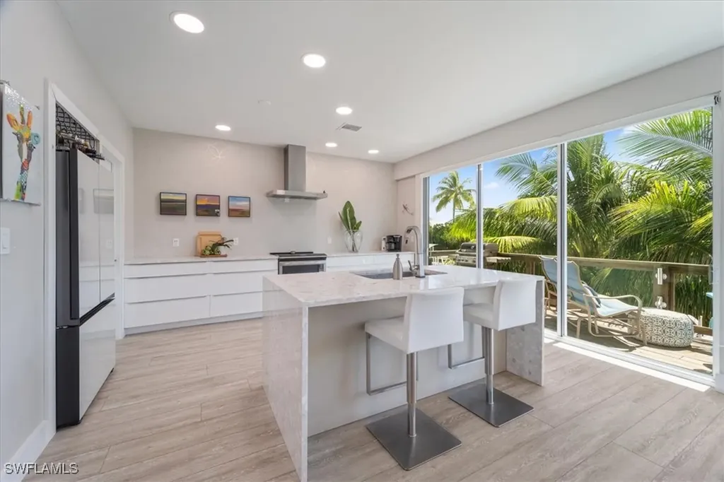 1282 Venetian Way Naples FL 34110