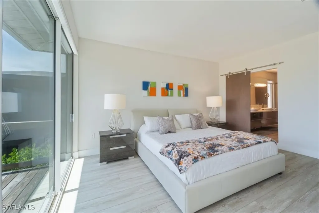 1282 Venetian Way Naples FL 34110