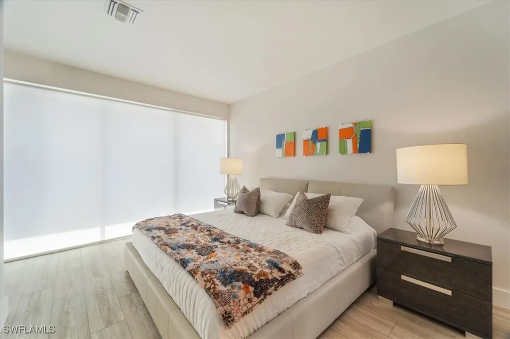 1282 Venetian Way Naples FL 34110