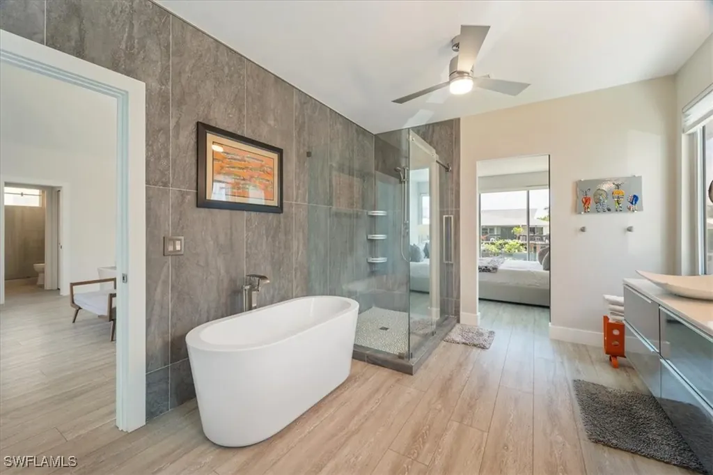 1282 Venetian Way Naples FL 34110
