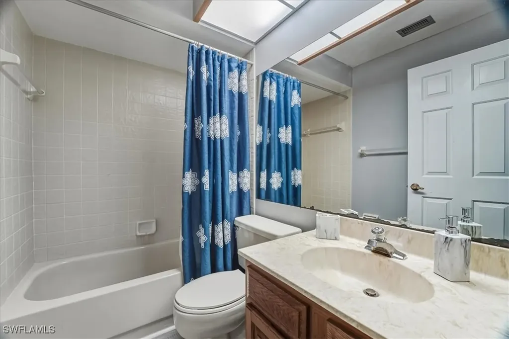 2031 Pine Isle Lane Naples FL 34112