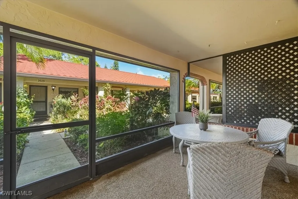 2031 Pine Isle Lane Naples FL 34112