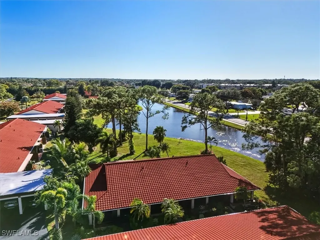 2031 Pine Isle Lane Naples FL 34112