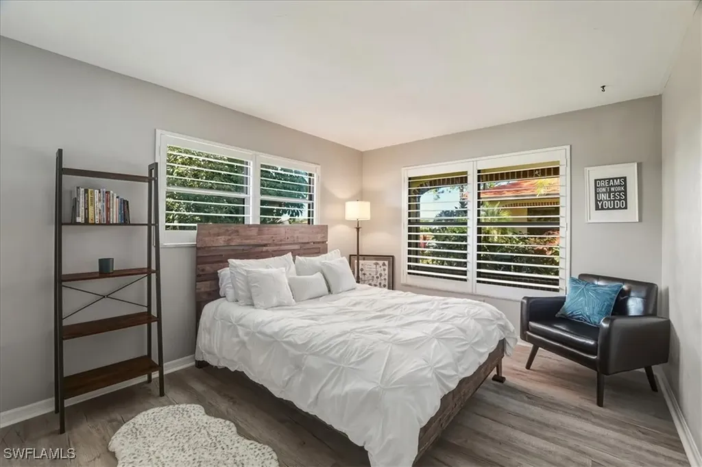 2031 Pine Isle Lane Naples FL 34112