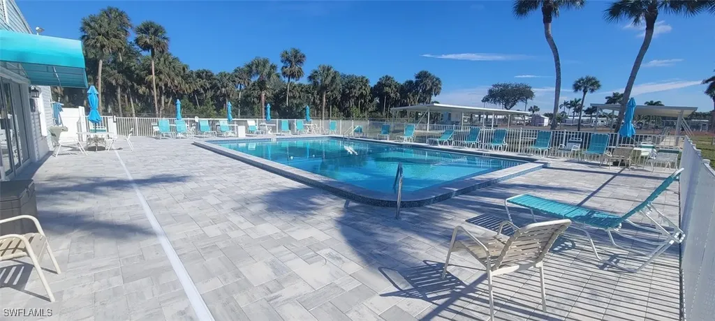 20 Peridot Avenue Naples FL 34114