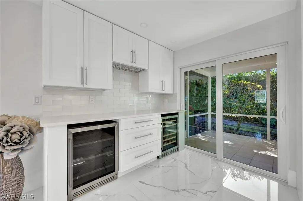 20 Kings Road Naples FL 34112