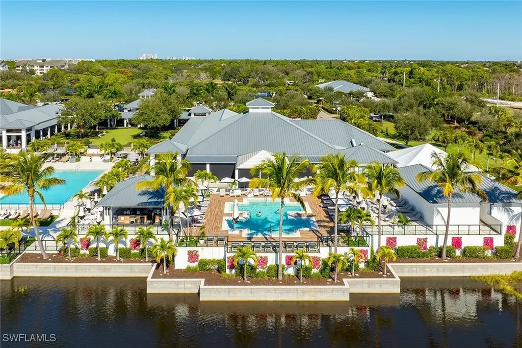 13935 Old Coast Road Naples FL 34110