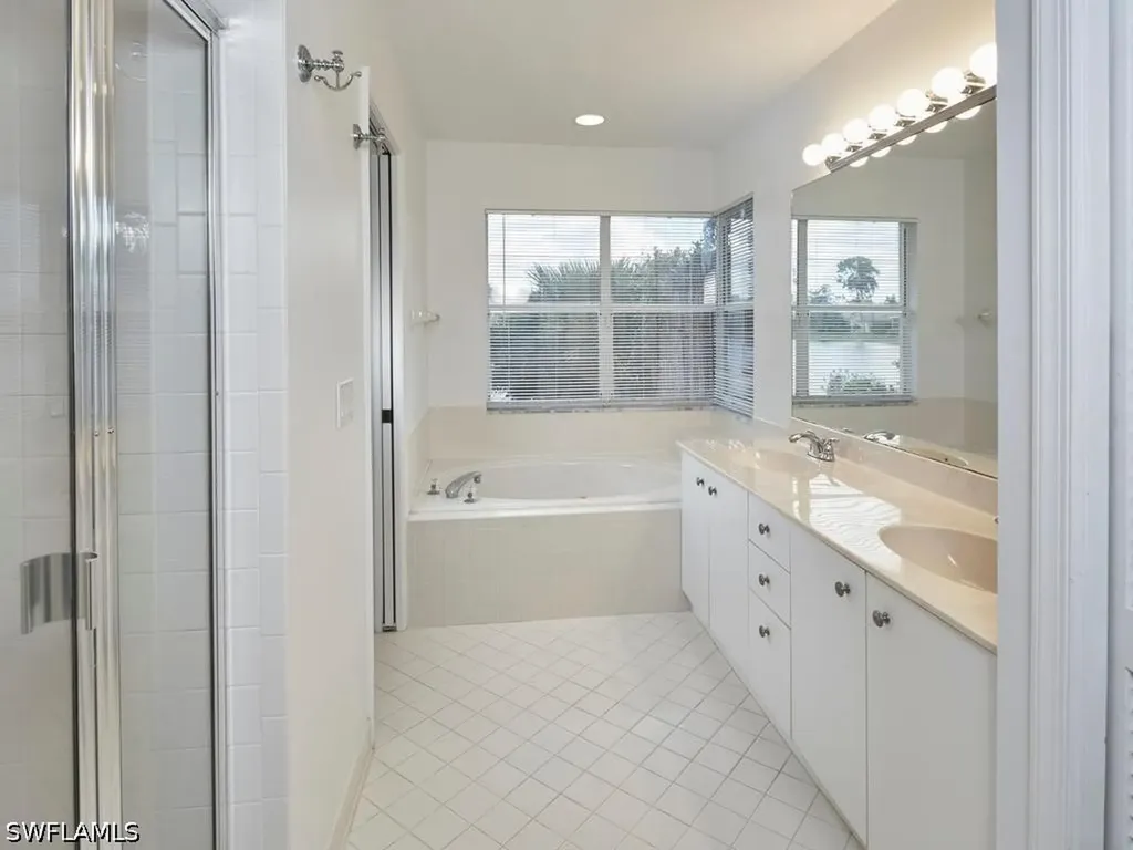 2126 E Crown Point Naples FL 34112