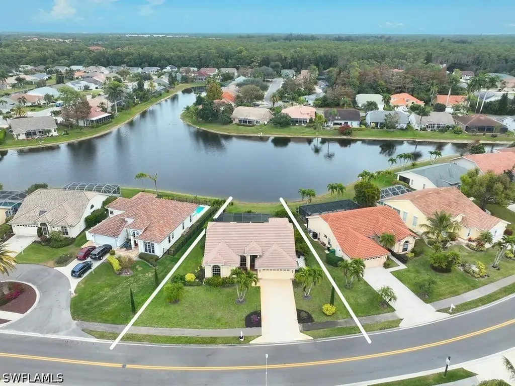 2126 E Crown Point Naples FL 34112