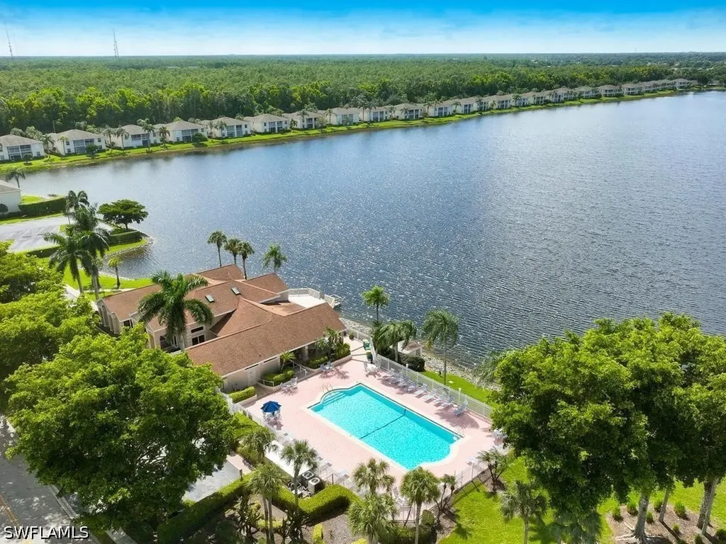 2126 E Crown Point Naples FL 34112