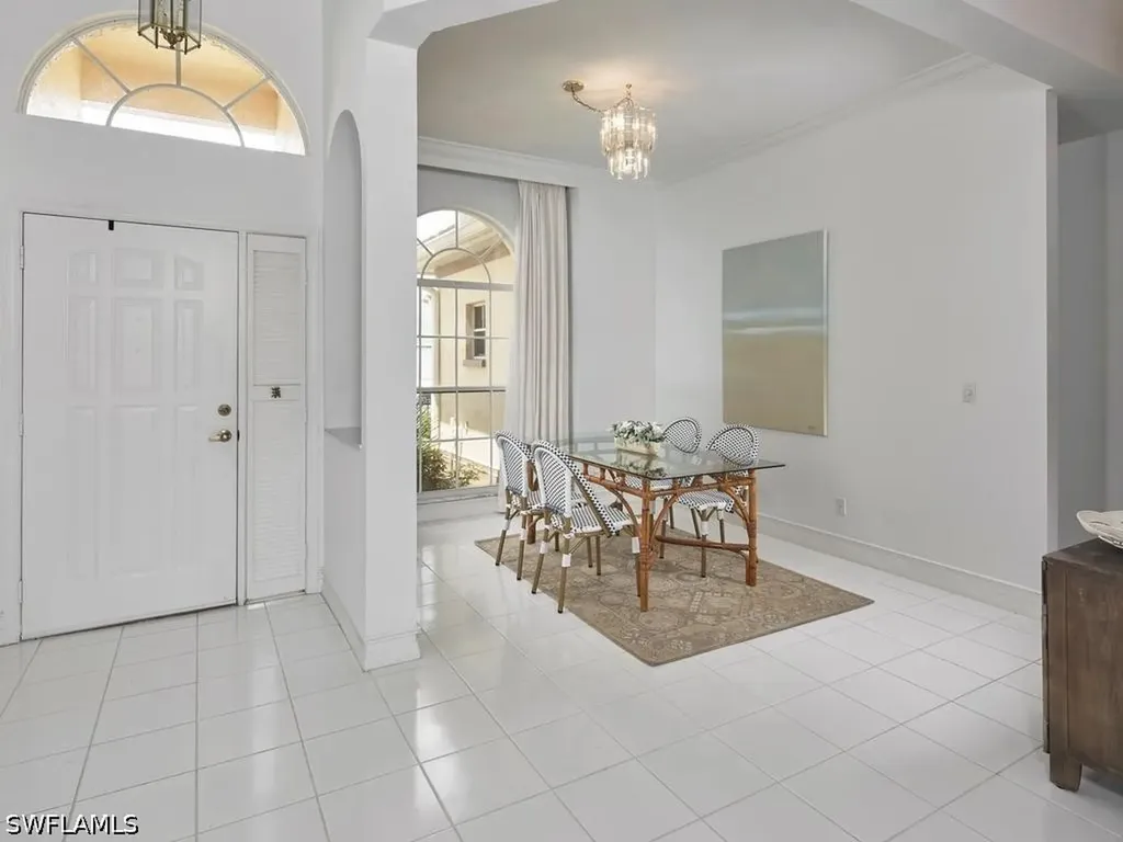 2126 E Crown Point Naples FL 34112