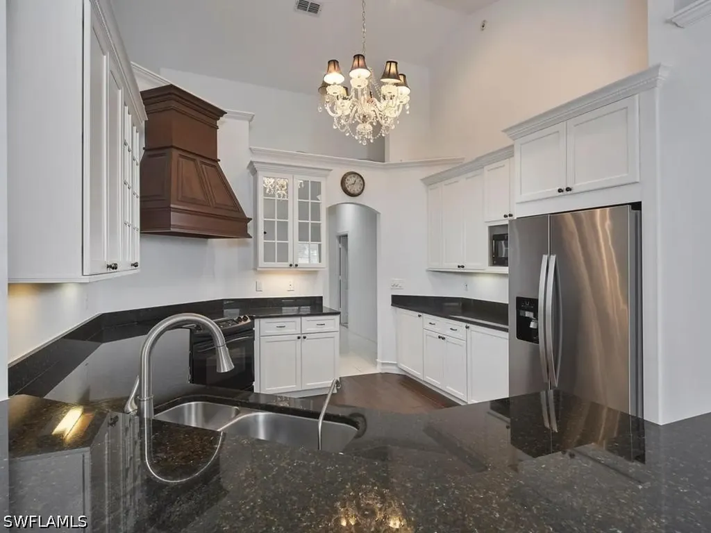 2126 E Crown Point Naples FL 34112
