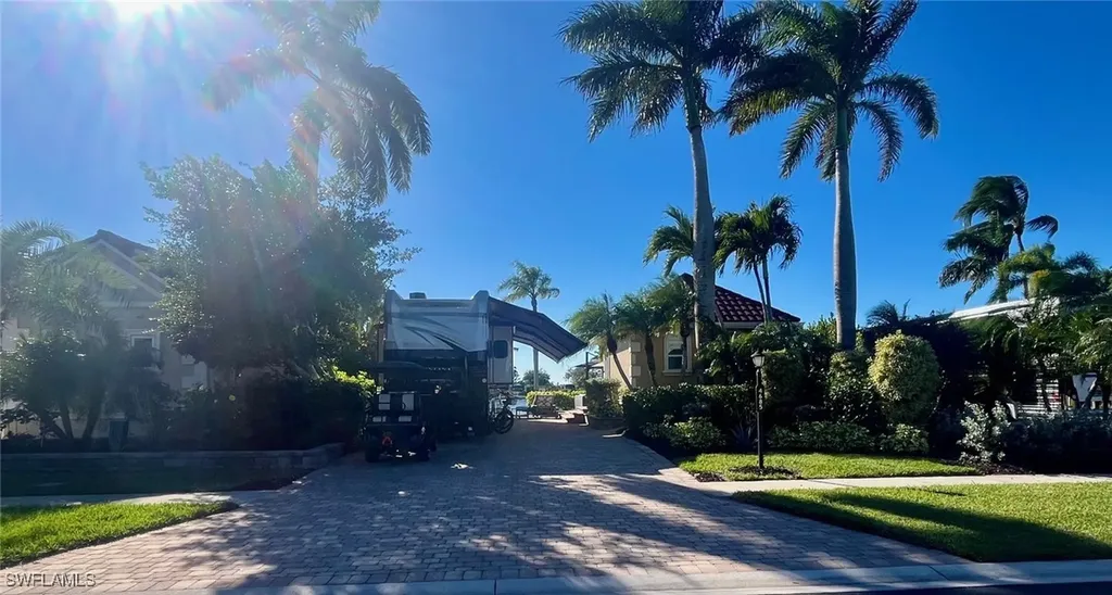 4685 Southern Breeze Drive Naples FL 34114