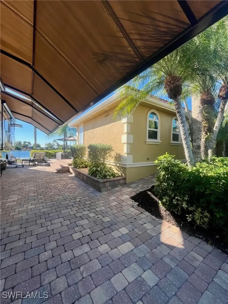 4685 Southern Breeze Drive Naples FL 34114