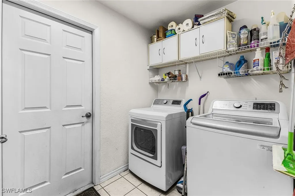 3327 SW 26th Avenue Cape Coral FL 33914
