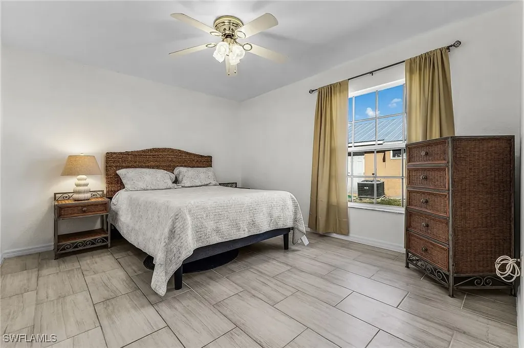 3327 SW 26th Avenue Cape Coral FL 33914