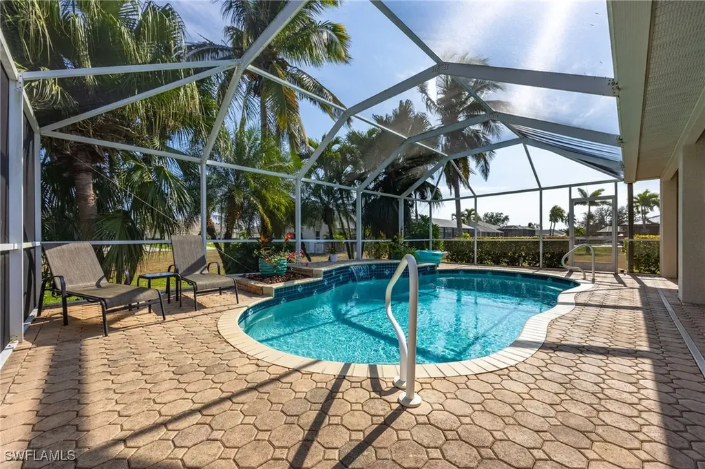 3327 SW 26th Avenue Cape Coral FL 33914