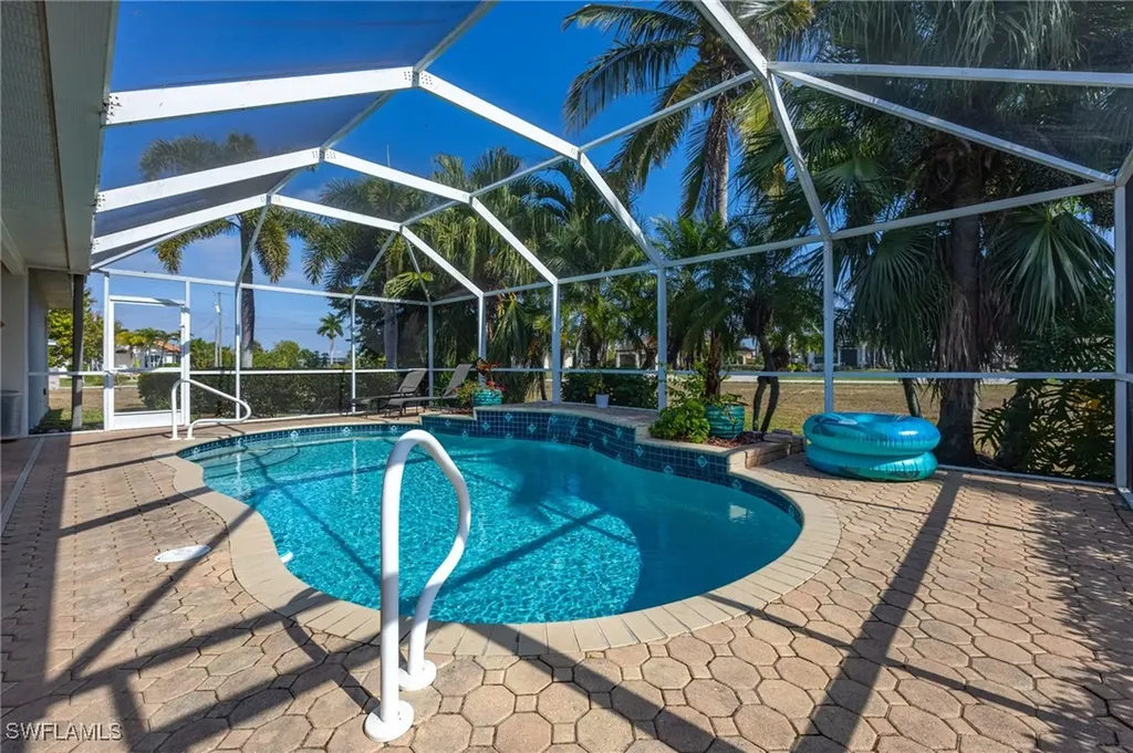 3327 SW 26th Avenue Cape Coral FL 33914