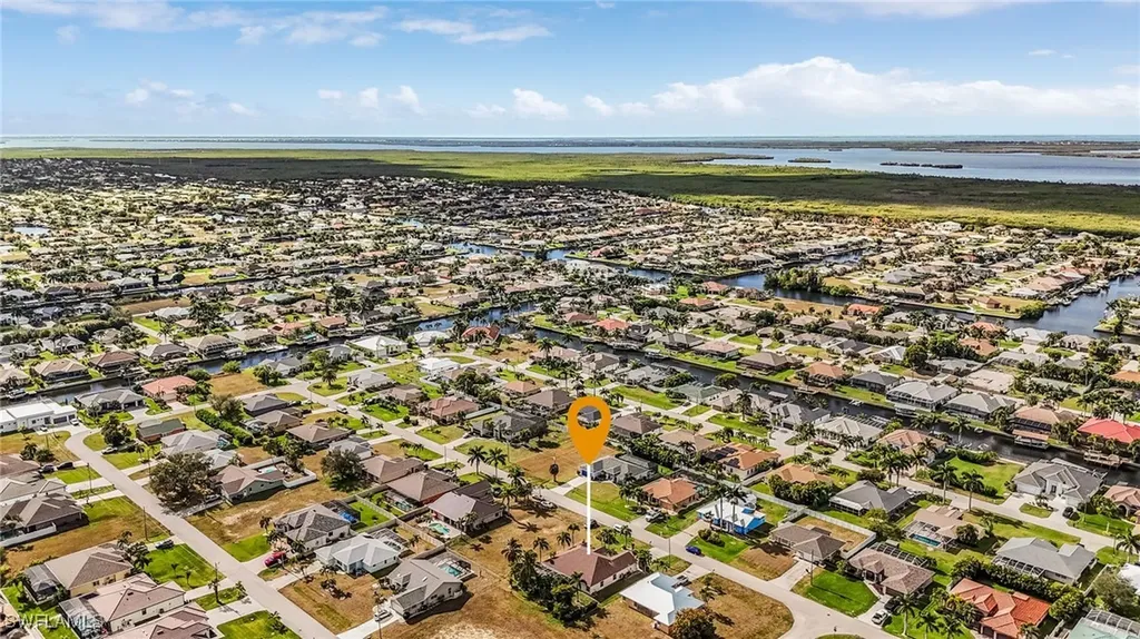 3327 SW 26th Avenue Cape Coral FL 33914