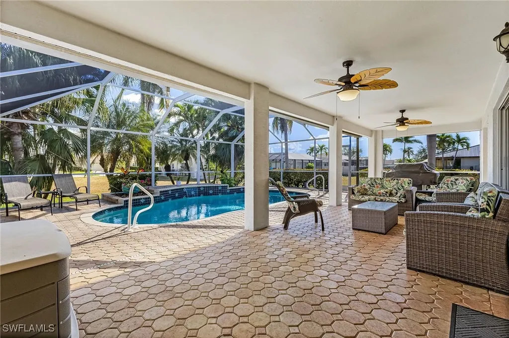 3327 SW 26th Avenue Cape Coral FL 33914