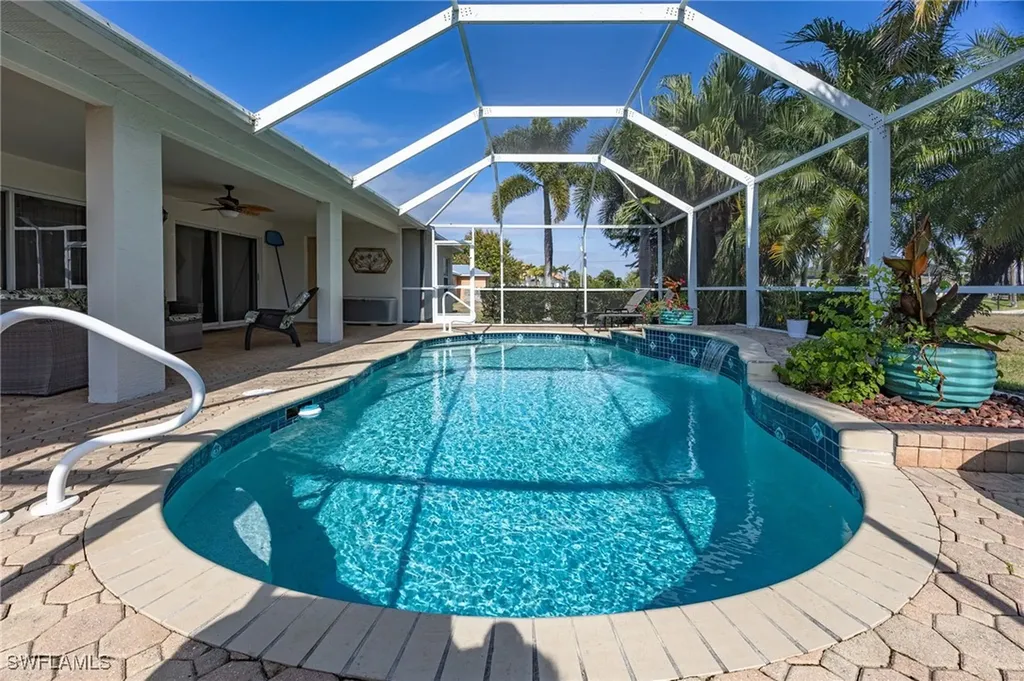 3327 SW 26th Avenue Cape Coral FL 33914