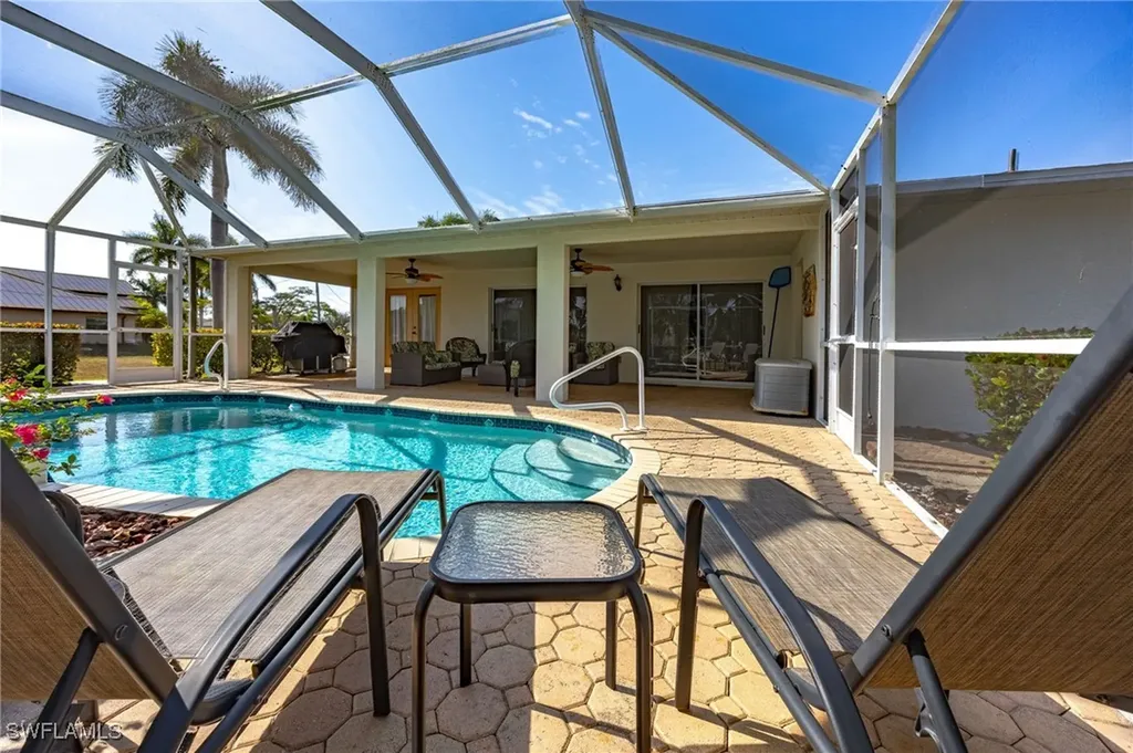 3327 SW 26th Avenue Cape Coral FL 33914