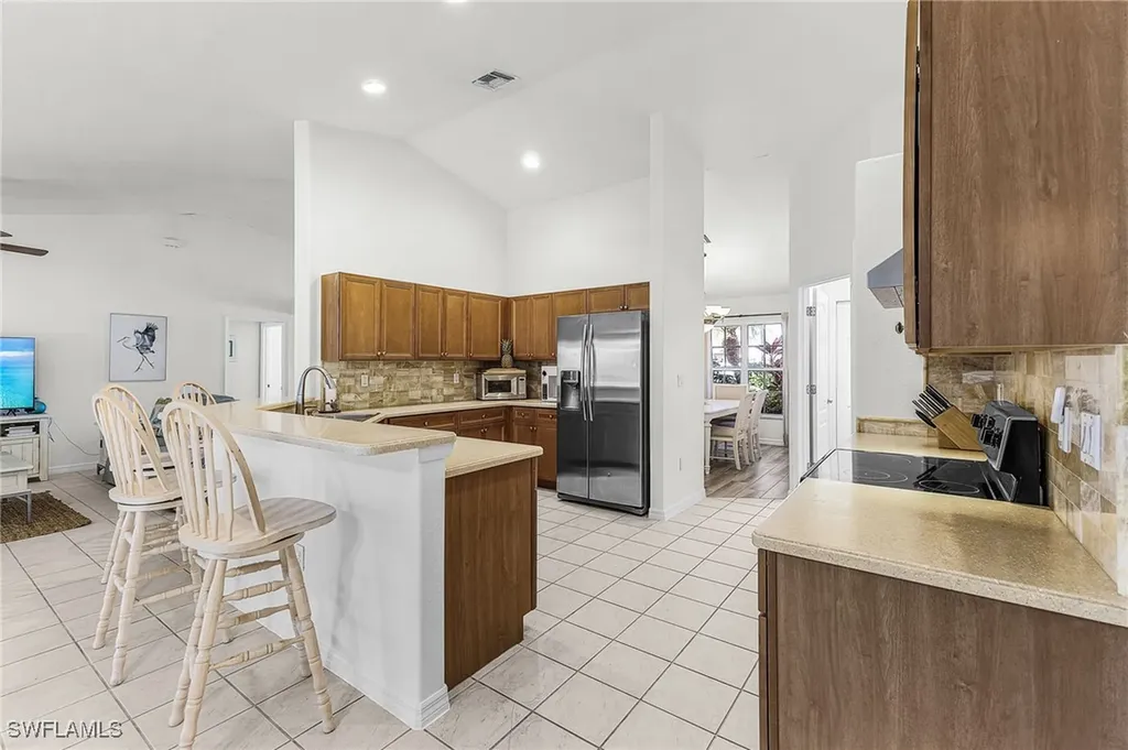 3327 SW 26th Avenue Cape Coral FL 33914