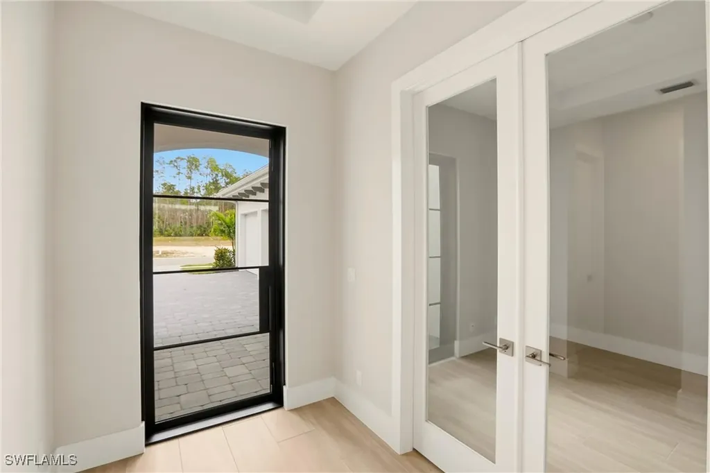 9661 Moonflower Lane Naples FL 34114