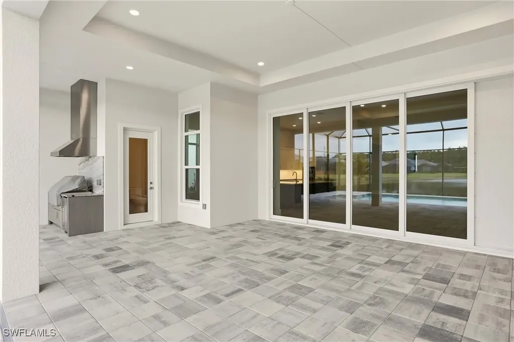 9661 Moonflower Lane Naples FL 34114