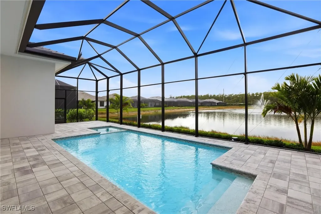 9661 Moonflower Lane Naples FL 34114