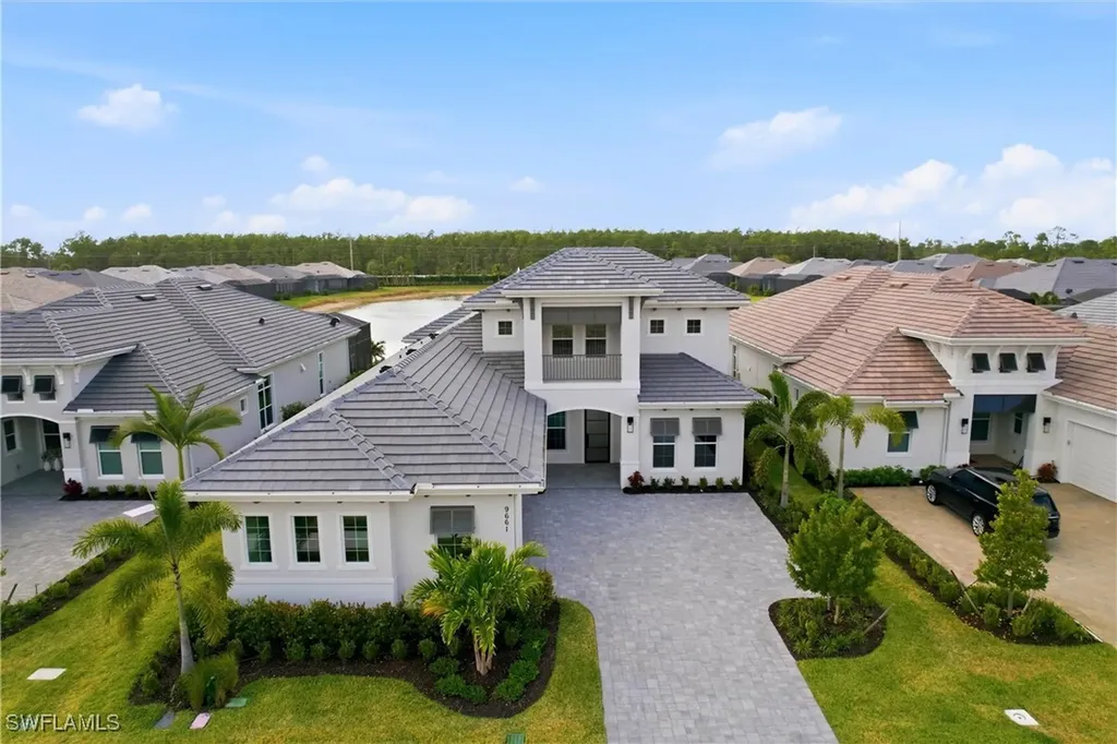 9661 Moonflower Lane Naples FL 34114