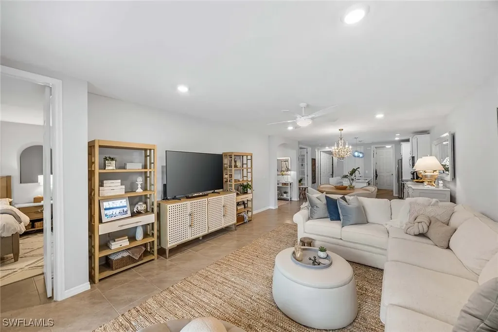 14610 Edgewater Circle Naples FL 34114