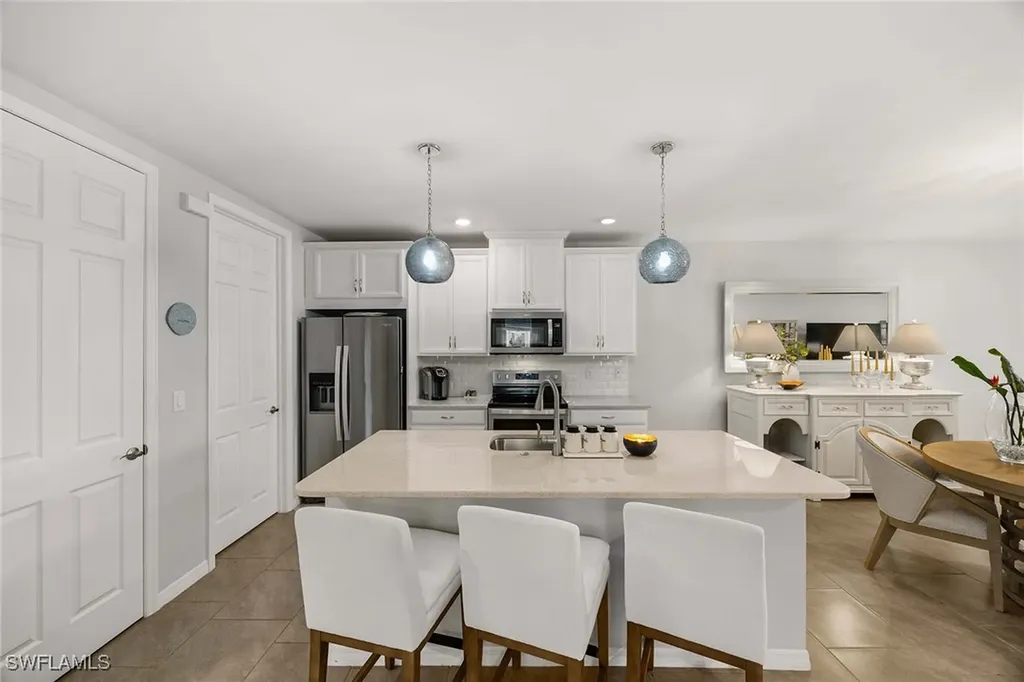 14610 Edgewater Circle Naples FL 34114