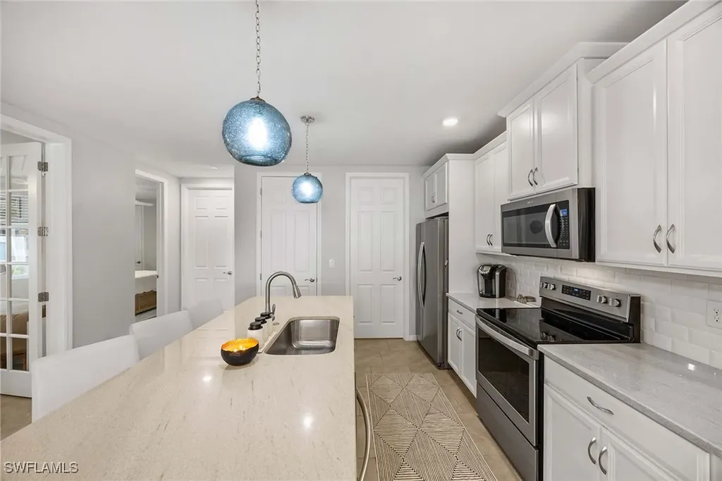 14610 Edgewater Circle Naples FL 34114