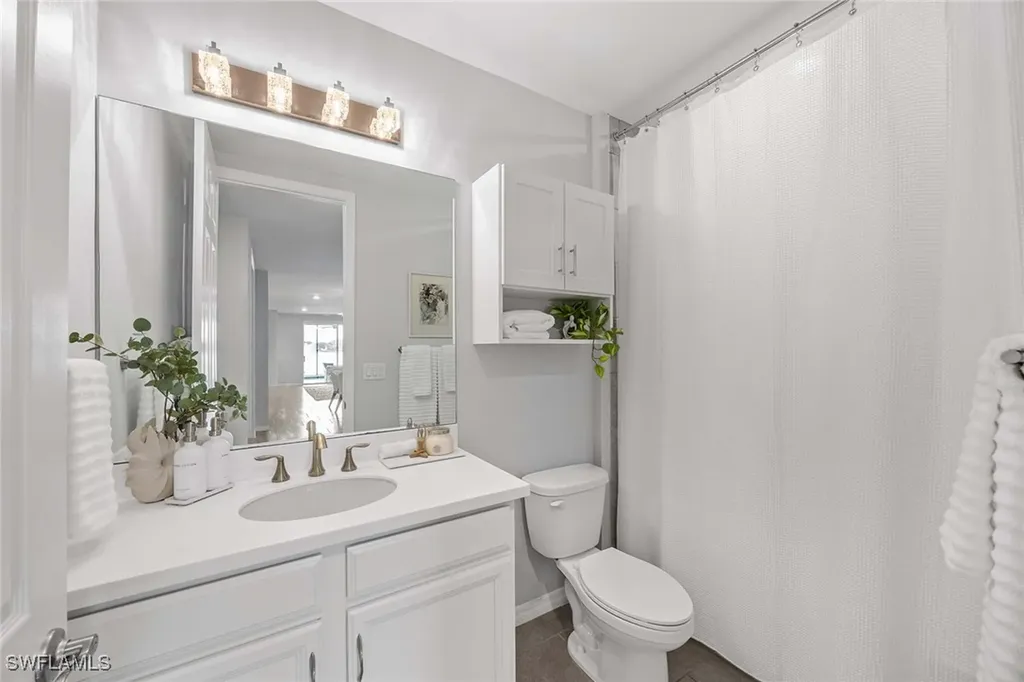 14610 Edgewater Circle Naples FL 34114