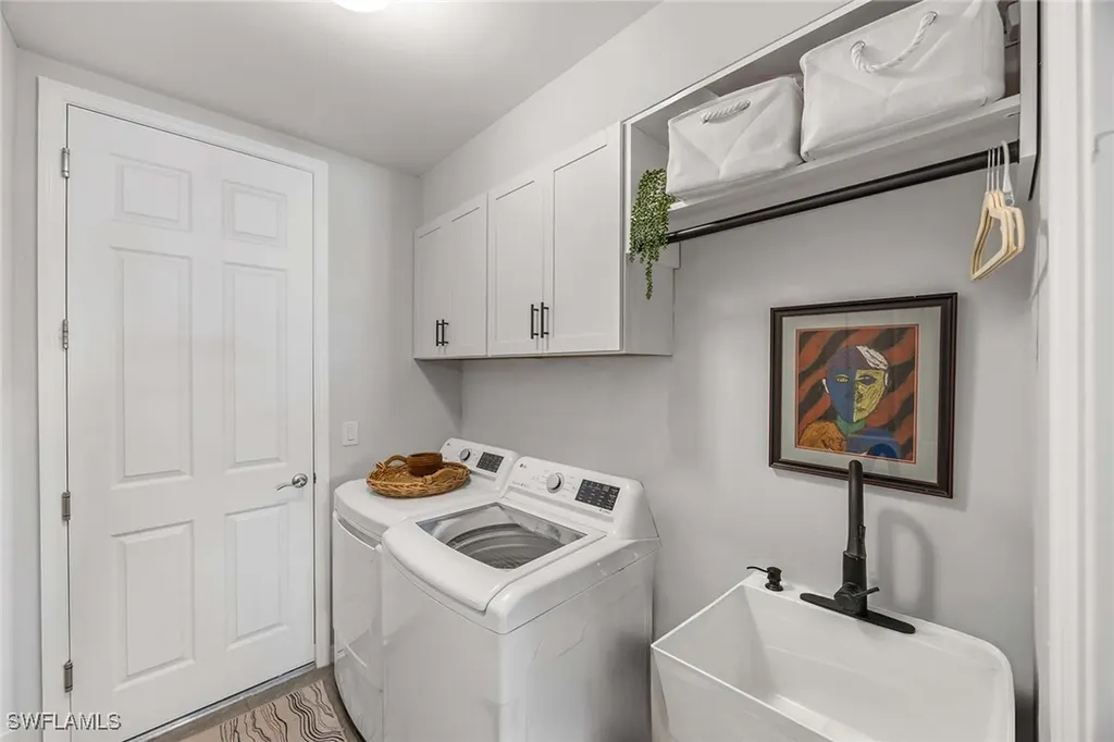 14610 Edgewater Circle Naples FL 34114