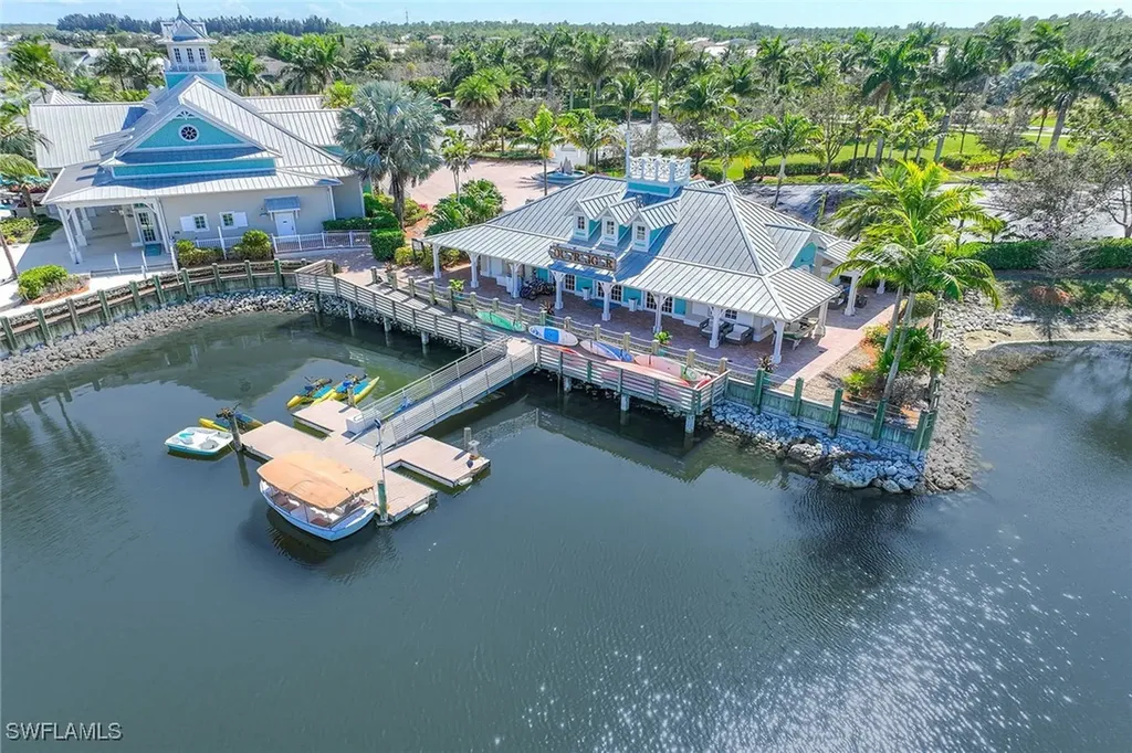 14610 Edgewater Circle Naples FL 34114