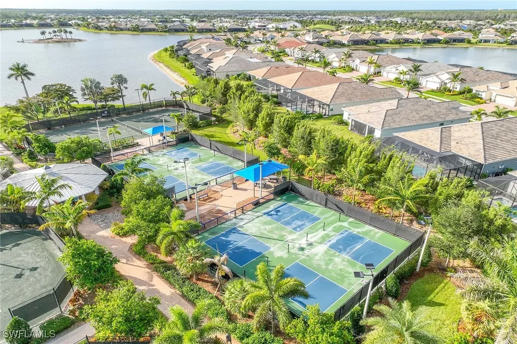 14610 Edgewater Circle Naples FL 34114